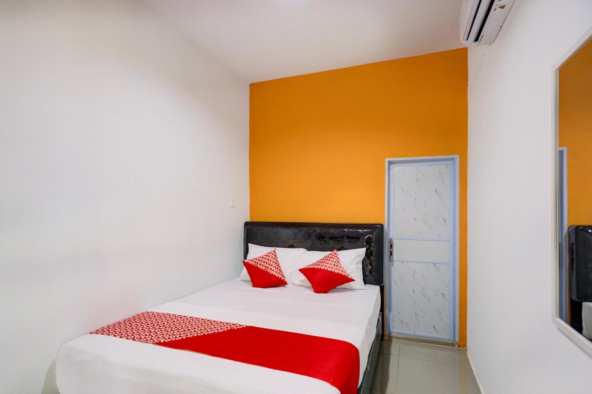 Super Oyo Capital O 93076 Batam Backpacker Guesthouse 2 Pembunuh Экстерьер фото