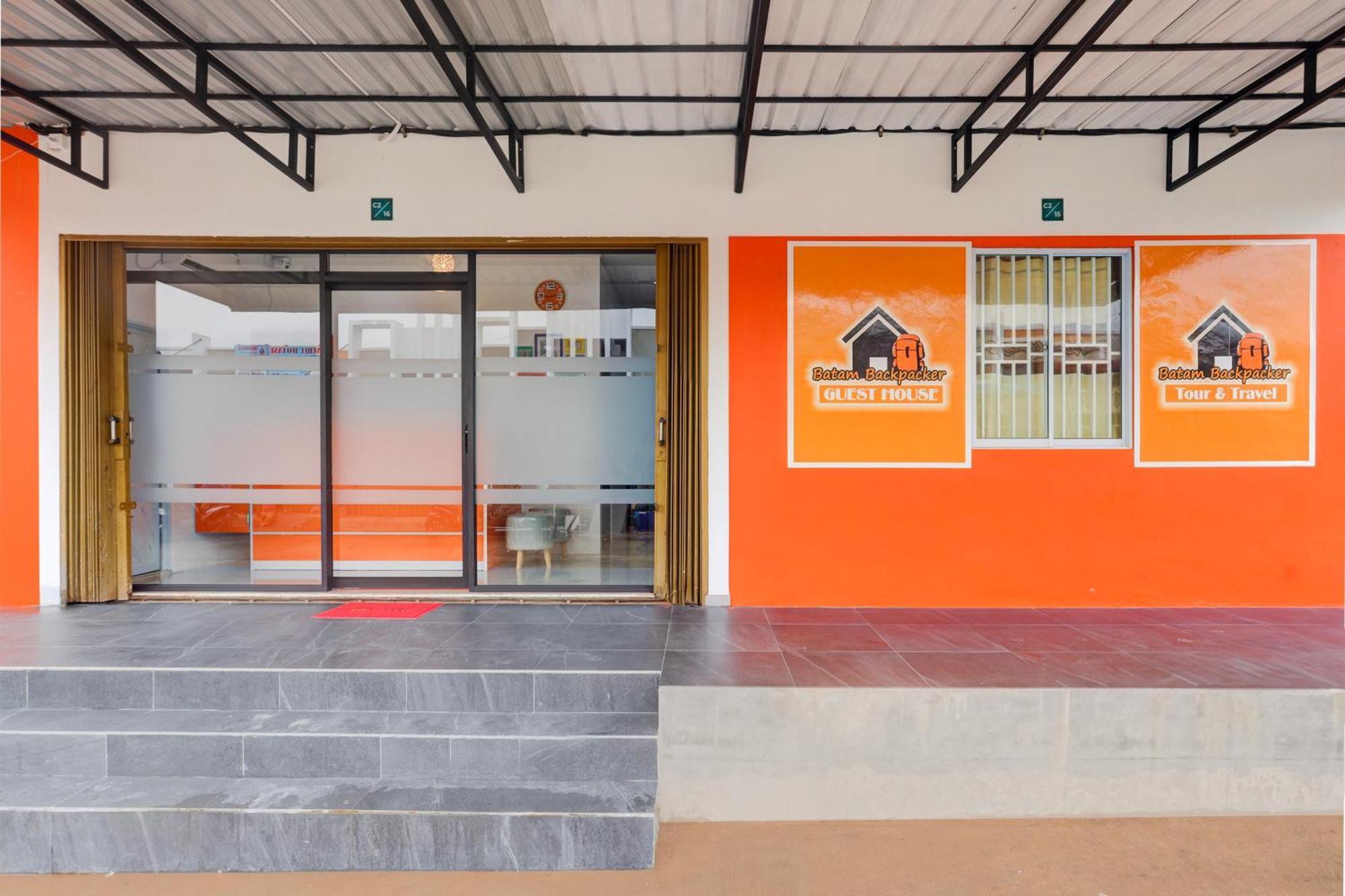 Super Oyo Capital O 93076 Batam Backpacker Guesthouse 2 Pembunuh Экстерьер фото